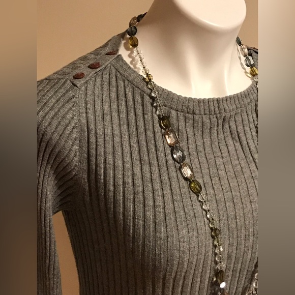 Sonoma Life Styles Gray Long Sleeves And Buttons Jersey Size M - Picture 2 of 9